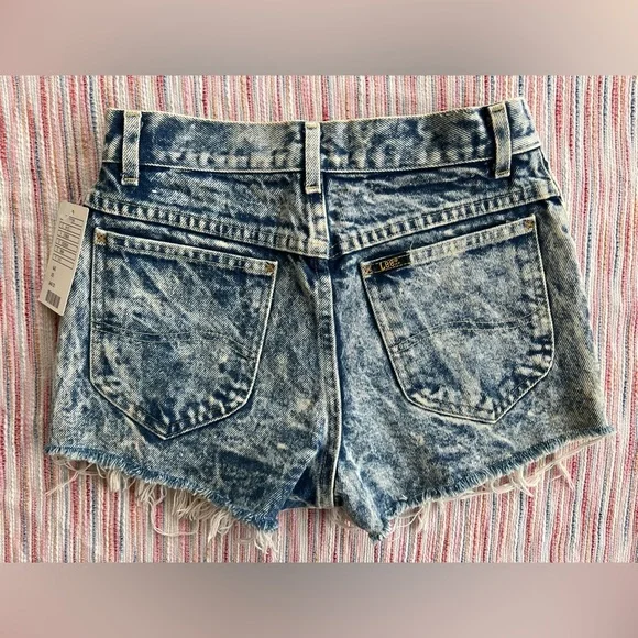 Vintage Lee Acid Wash Denim Cut Off Jean Shorts 26 100% cotton - Picture 9 of 9